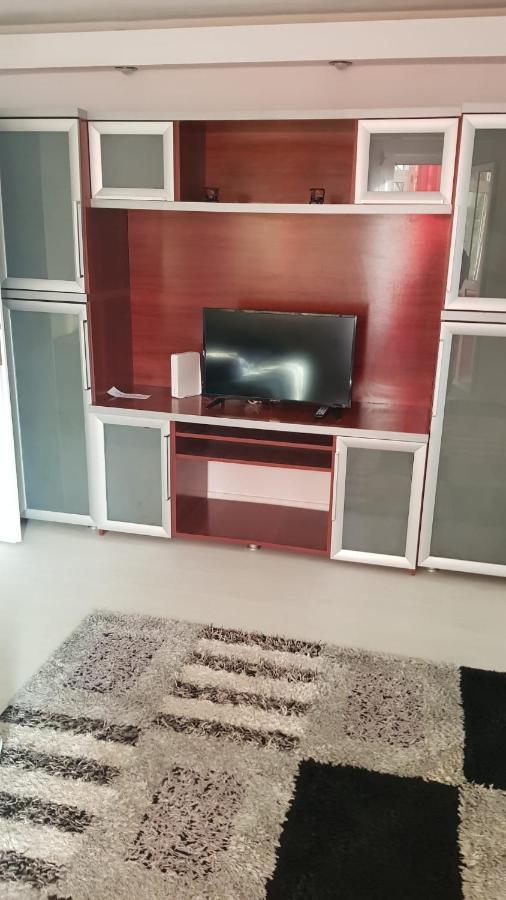 Apartament B Orizont Bacau Exterior photo